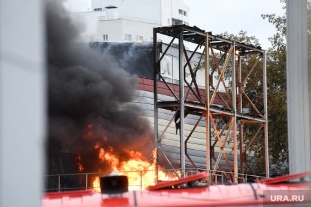 Что известно о пожаре на секретном заводе Роскосмоса в Екатеринбурге: главное