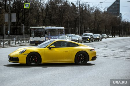 В Екатеринбурге заметили Lamborghini Murcielago и Porsche 911 GT3, они стоят десятки миллионов