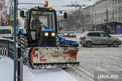 На улицах Челябинска снег убирают 255 единиц техники и 519 рабочих