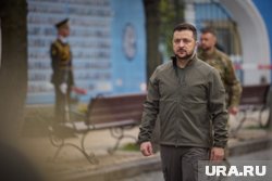 Зеленский прибыл в Чехию