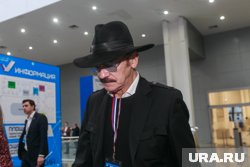 Театр Ленсовета приостановил показы спектаклей с Боярским до конца сезона