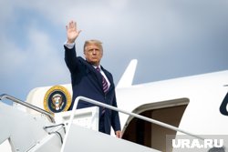 Трамп объяснил, что принял в подарок от Катара самолет ради экономии денег для США
