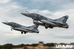Французские истребители Mirage 2000 пролетели над Черным морем, «нарисовав» тризуб